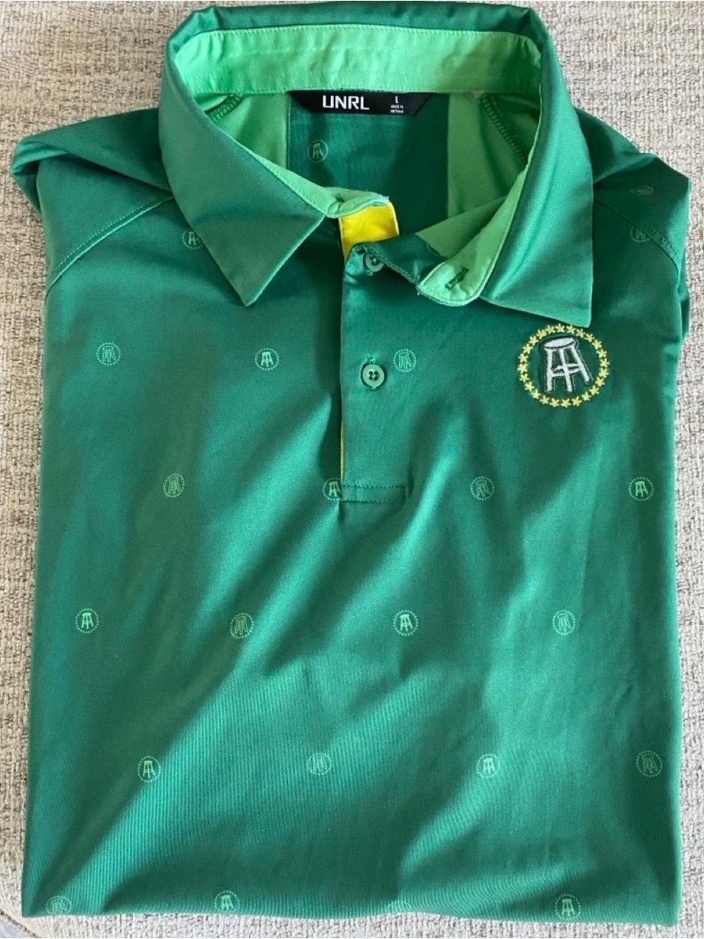 UNRL Men’s Green Polo Shirt Large